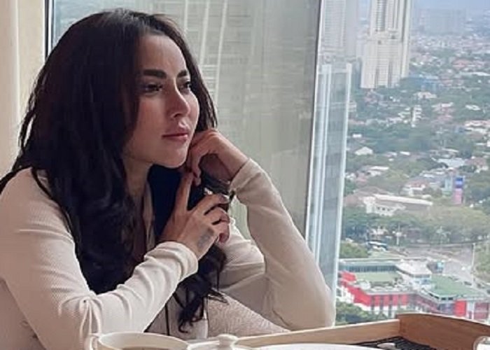 Profil Ayu Aulia: Selebgram Viral Ungkap Hubungan dengan Bupati Inisial R dan Pengalaman Kehilangan Rahim