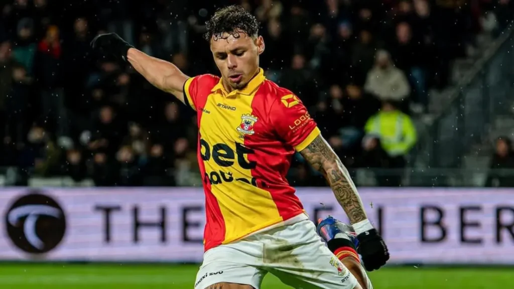 Bek Timnas Indonesia Beri Assist, Go Ahead Eagles Meloncat ke Posisi Dua Eredivisie