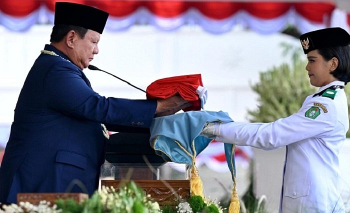 Makna Busana Prabowo di Upacara HUT ke-81 RI: Songket dan Melati yang Penuh Makna