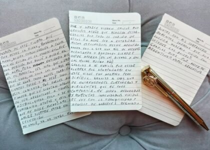 Lionel Messi Umumkan Pensiun dengan Pesan Mengharukan di 3 Lembar Kertas