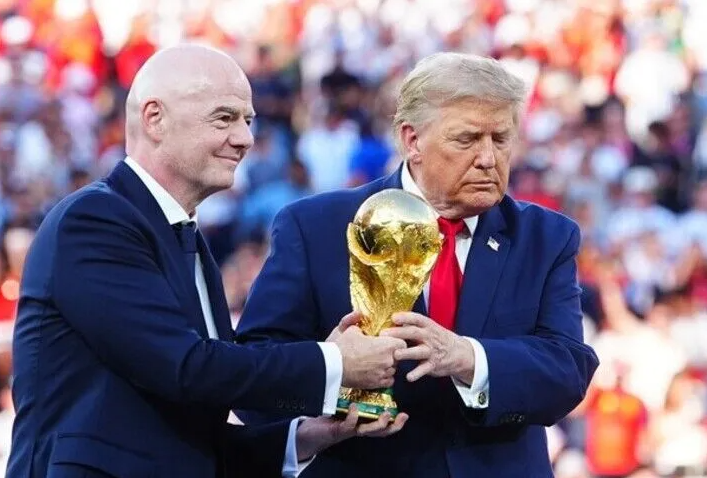 Donald Trump: Mengganti Gianni Infantino di FIFA Bisa Berujung pada Kesalahan Fatal