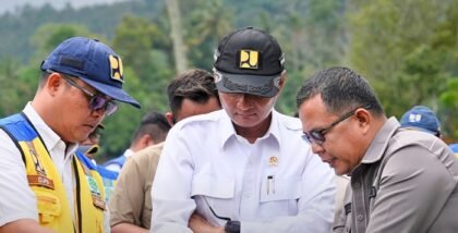 Kementerian PU Salurkan Air Bersih untuk 406 KK di Sikka NTT Pasca Bencana