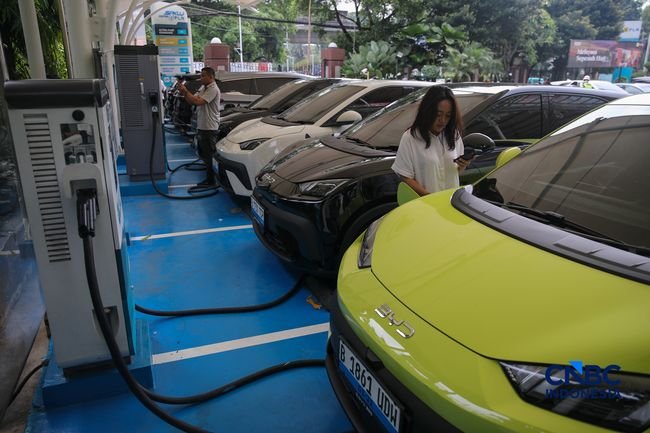 Pemerintah Siapkan Insentif Menarik untuk Kendaraan Listrik