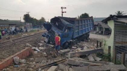 Kecelakaan Kereta Api dan Truk di Sergai, DPR Cermati Risiko Perlintasan Sebidang Tanpa Palang
