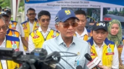 Kementerian PU Distribusikan 12 Ribu Liter Air Bersih untuk Warga Mamuju Terdampak Kekeringan