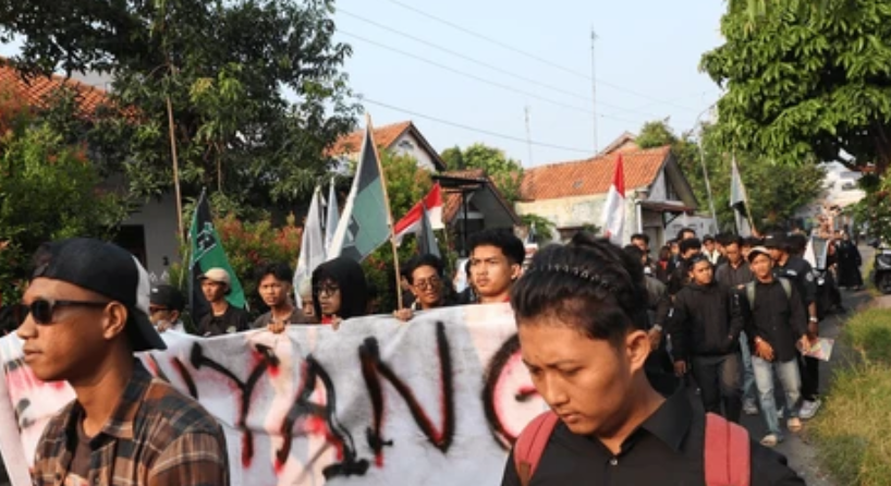 Ormas Menggelar Demo di OT Building, Tuntut Permintaan Maaf Terkait Tantangan Hafalan Al-Qur'an
