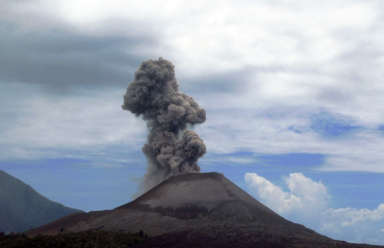 Tim SAR Jelaskan Alasan Tak Kerahkan Helikopter dalam Pencarian 5 Jurnalis Hilang di Gunung Anak Krakatau