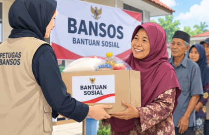 Luhut Pastikan 50 Juta Warga Desil 1-5 Terima Bantuan Sosial