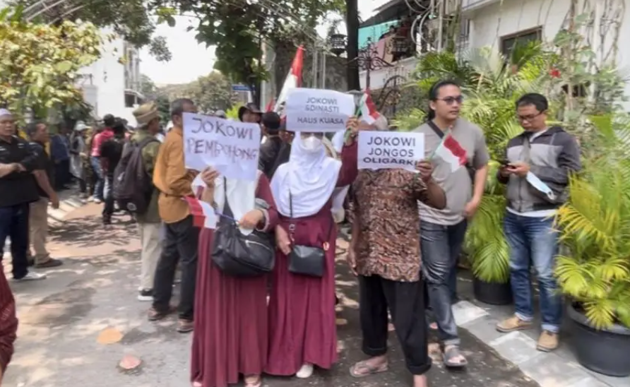 Jubir PSI Soroti Poster "Jokowi Perusak PDIP": Dian: Apakah PDIP Sudah Rusak?