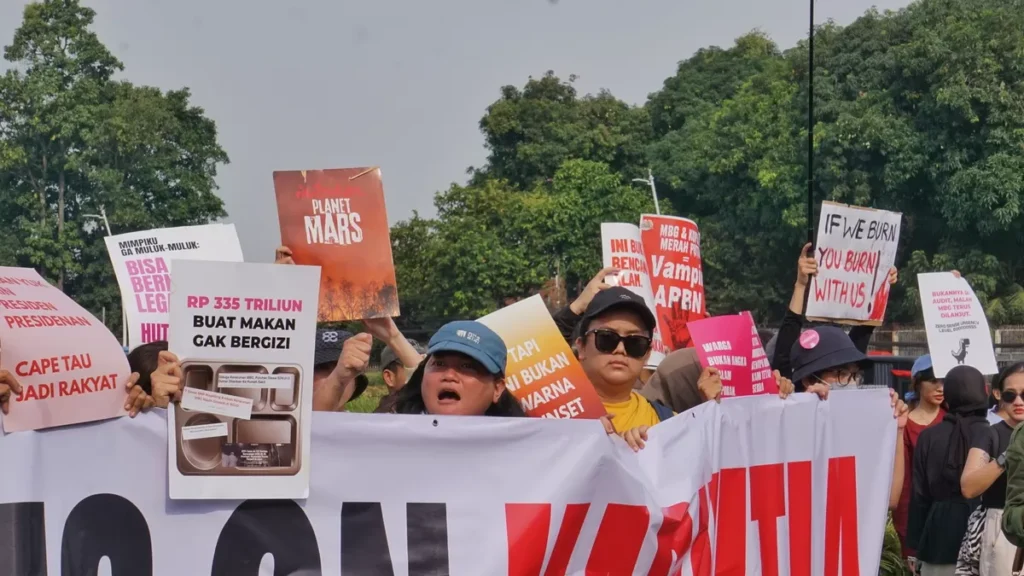 Dua Tahun Prabowo-Gibran: Demo Meluas di Berbagai Kota, Karhutla Jadi Sorotan Utama!