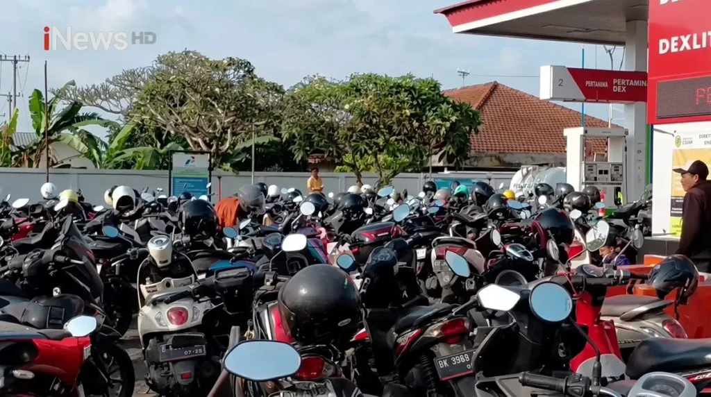 Antrean BBM di Bali: Presiden Prabowo Minta Evaluasi Kontrak Distribusi oleh Bahlil dan Pertamina